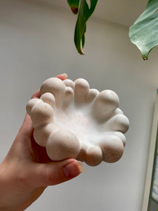 FORMA I peach & white